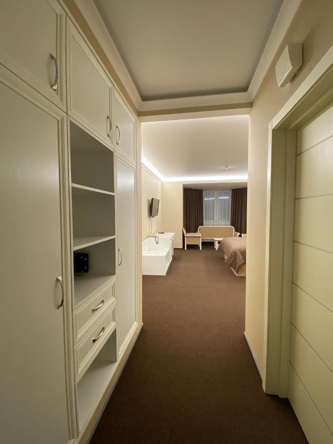 Hotel Obolon Kijów Zewnętrze zdjęcie